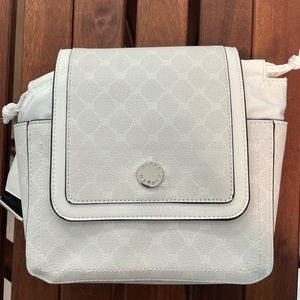 Steve Madden cross body purse. Brand new! So cute!